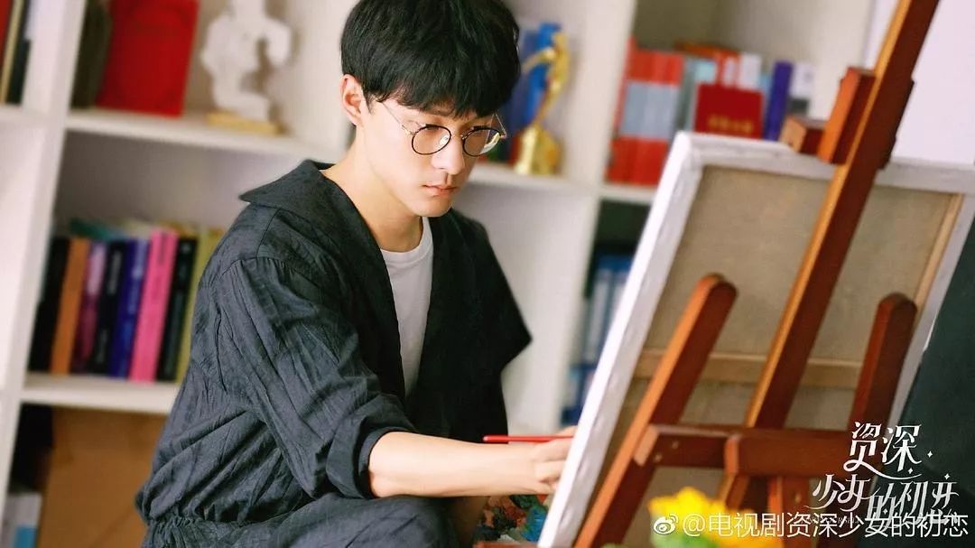 宋威龙姐弟恋照,宋威龙14岁旧照