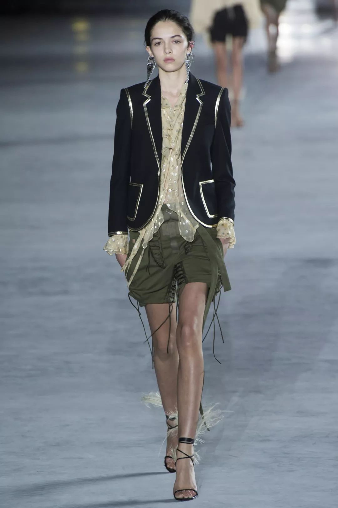 宋威龙姐弟恋照,宋威龙14岁旧照