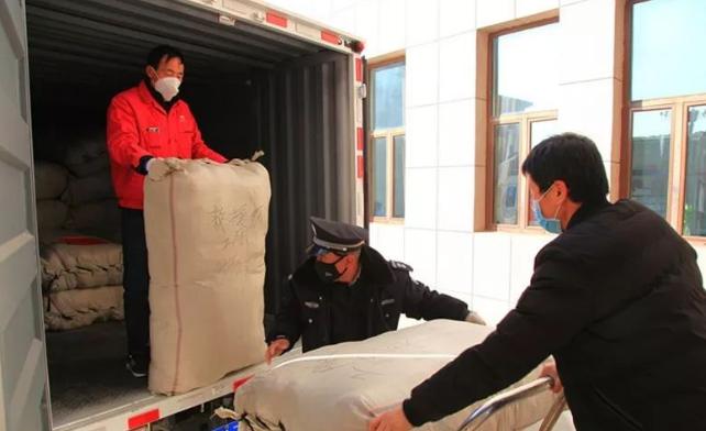 爱心捐赠助力板桥镇疫情防控工作,宾阳县爱心捐赠抗击疫情