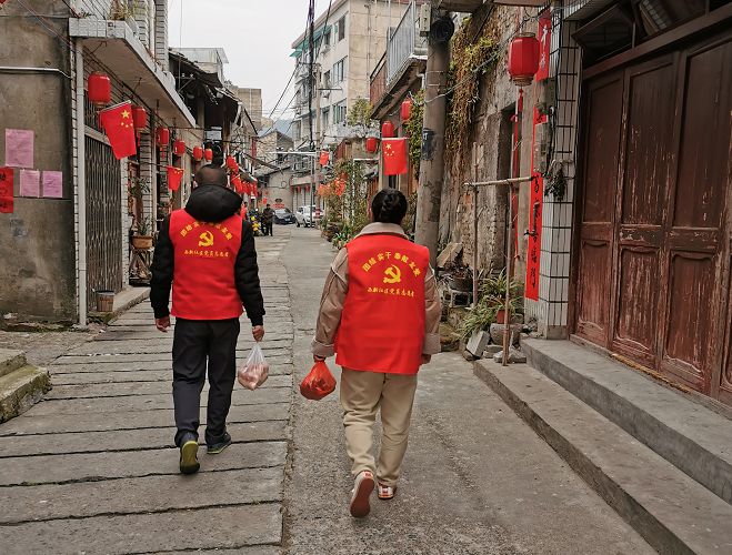 隔离病毒不隔离爱疫情无情人有情,隔离疫情不隔离向往的生活