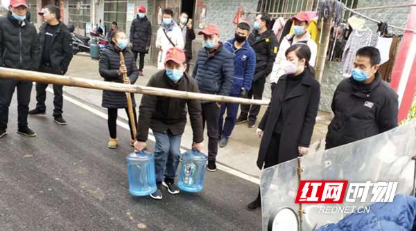 北塔区：“小红帽”变“快递员”助力战疫