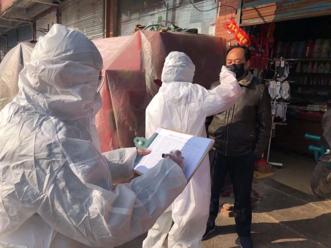 联防联控众志成城筑牢抗疫防线 (众志成城战疫情联防联控保平安)