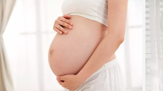 孕初期有点咳嗽需要赶紧就医吗,孕早期反复咳嗽需要住院治疗吗