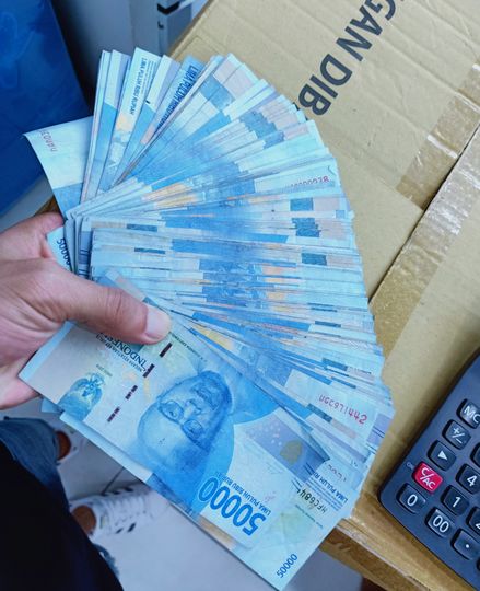 24小时内要找齐8500只口罩!杭州90后小哥骑遍巴厘岛!朋友圈看哭了