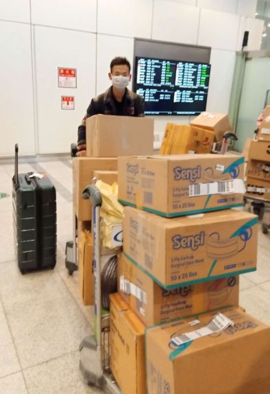 24小时内要找齐8500只口罩!杭州90后小哥骑遍巴厘岛!朋友圈看哭了