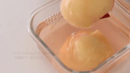 闲着也是闲着好好找点事情做,周末自己做蛋糕