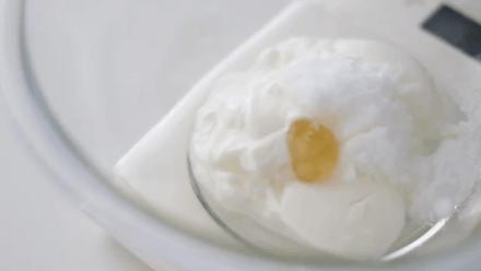 闲着也是闲着好好找点事情做,周末自己做蛋糕