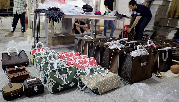 在闲鱼买大牌,在闲鱼买包包