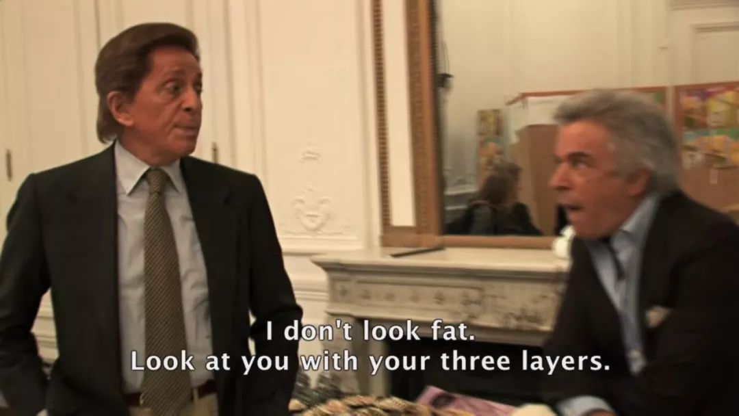 知道你们无聊,于是请来这些时装大师,陪你们一起宅在家中