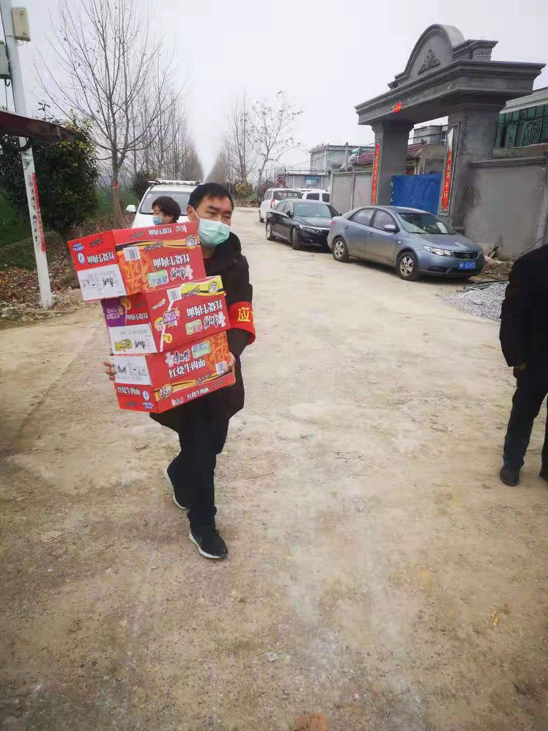 项城:抗疫一线的“总代办”——刘俊岭