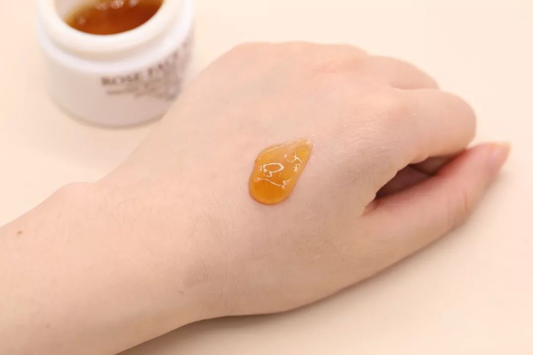 洗劫了编辑部后才发现，她们的面膜都这么好用