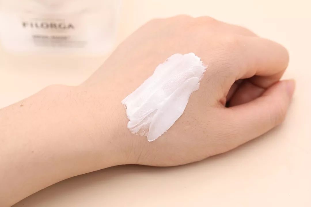 洗劫了编辑部后才发现，她们的面膜都这么好用