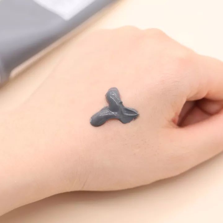 洗劫了编辑部后才发现，她们的面膜都这么好用