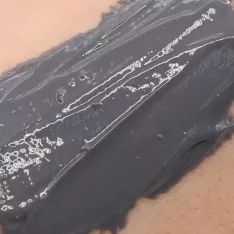 洗劫了编辑部后才发现，她们的面膜都这么好用