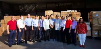 中国领事馆门前可疑包裹,领事馆发现可疑箱子