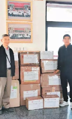 中国领事馆门前可疑包裹,领事馆发现可疑箱子