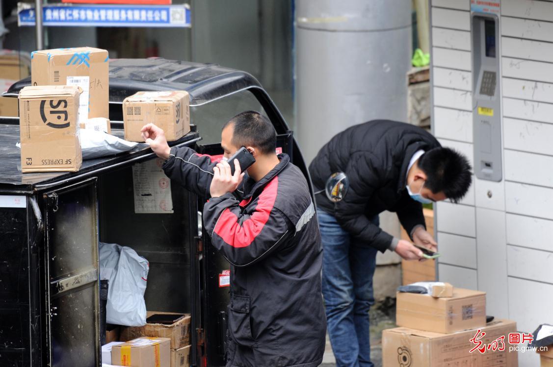 战疫日记后盾,战疫背后的他们是最坚强的后盾