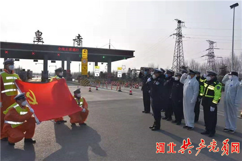 疫情防控为人民筑起铜墙铁壁,筑牢社区疫情防控铜墙铁壁