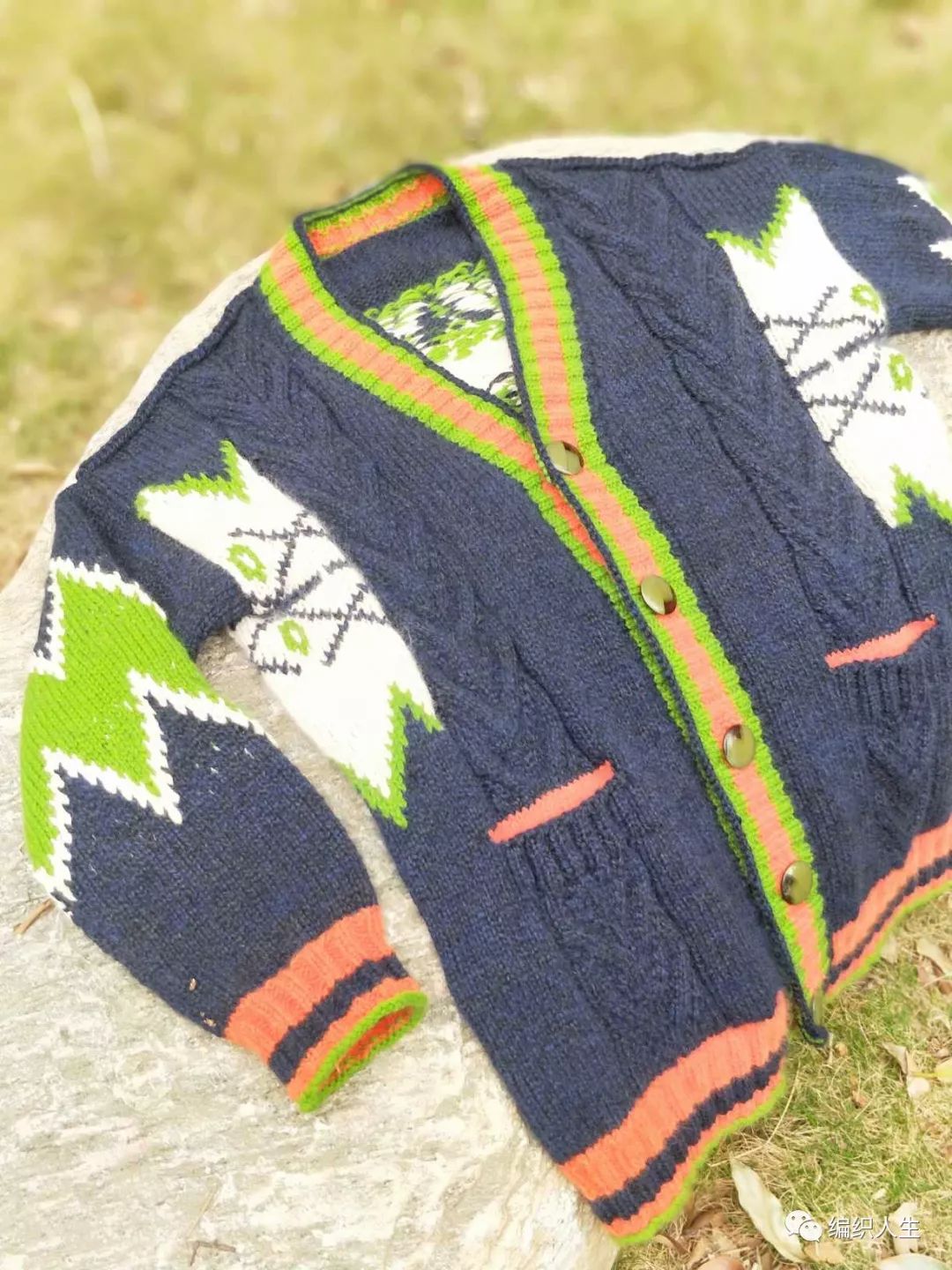 简单款儿童棒针v领开衫毛衣,v领棒针开衫外套前片