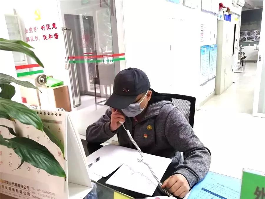 党徽闪耀志愿服务活动 (社区党员志愿服务队服务内容)