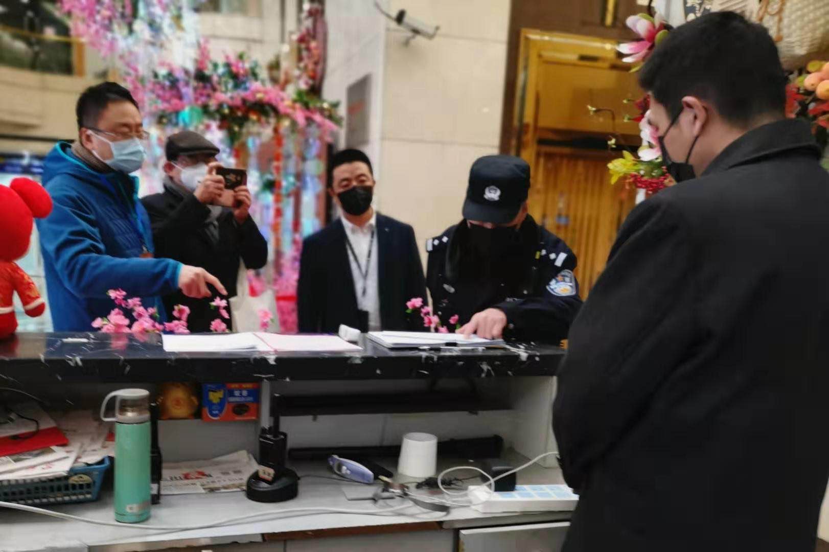 电梯怎样乘,电梯怎么乘