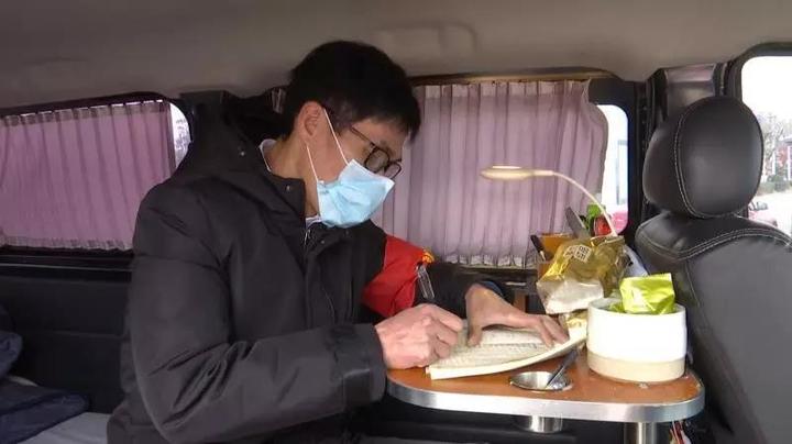 温岭站岗执勤多久,温岭市交警队长