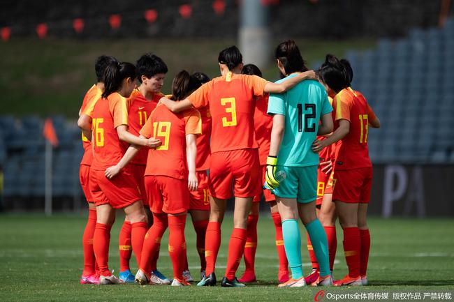 午间星闻｜人民日报点赞中国女足：表现很亮眼，附加赛不惧怕任何对手；《以团之名》选手黄智博被抓，乐华声明已解除练习生合同