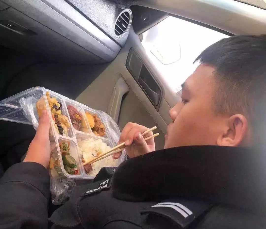 冲锋在前，坚定守护——隔离区民警的14天全天候守护