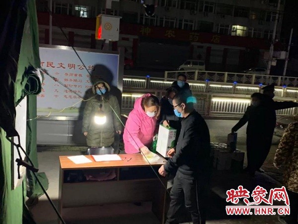 安心了!安阳市殷都区星海社区被隔离的46名群众期满“出关”