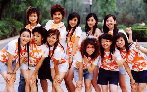 李宇春尚雯婕安又琪同台视频,安又琪是哪届超女视频