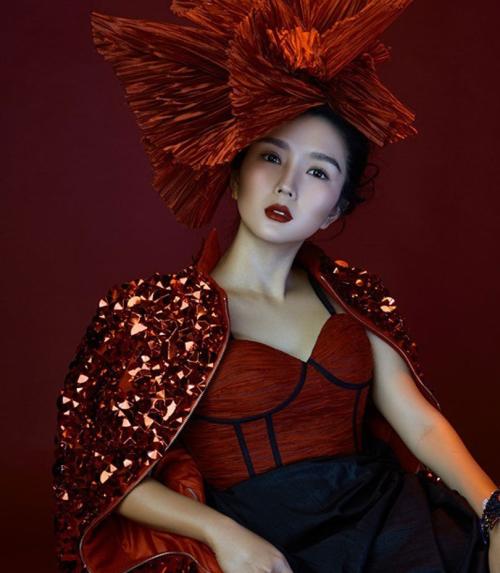 李宇春尚雯婕安又琪同台视频,安又琪是哪届超女视频