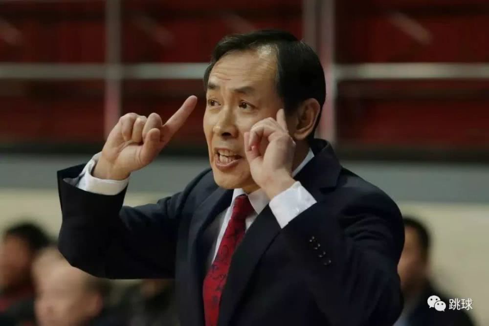 女篮主帅怒怼全体队员,女篮主教练怒斥视频