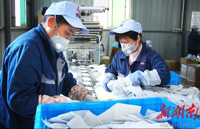 筑牢前线,织密疫情防控网筑牢阻击隔离墙