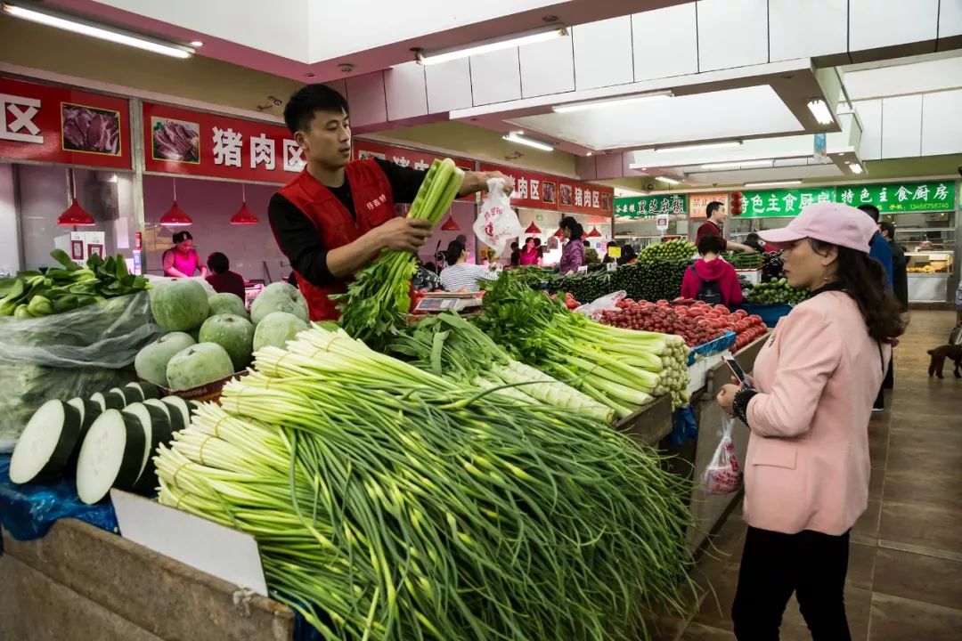 一送最少几十吨，支援湖北的背后是世界第一硬核蔬菜大国……