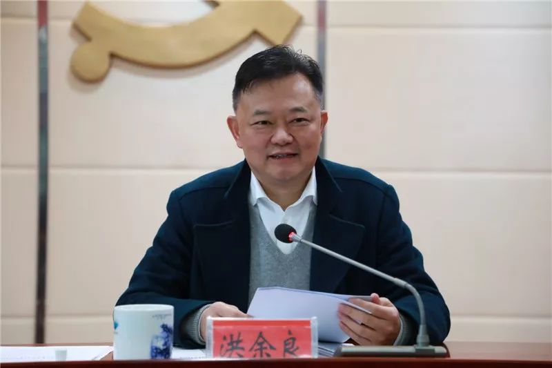 榜样的力量致敬奋斗一线的英雄,榜样的力量致敬疫情英雄