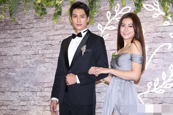 娱乐圈模范CP情人节前夕宣布结婚，结束7年长跑，求婚细节太浪漫