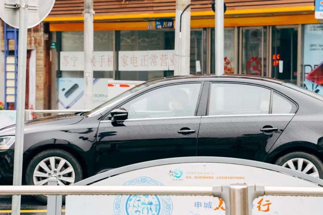 待阴霾散去我们一起去看海,待阴霾散去看春暖花开