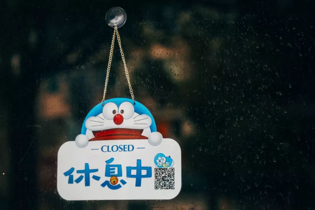 待阴霾散去我们一起去看海,待阴霾散去看春暖花开