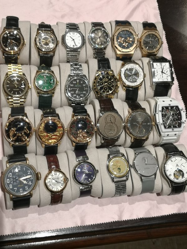 不能出门在家看照片,不能出门看风景