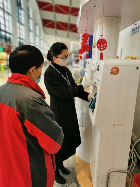 疫情防控一线井冈山机场“映山红”班组绽放最美风景