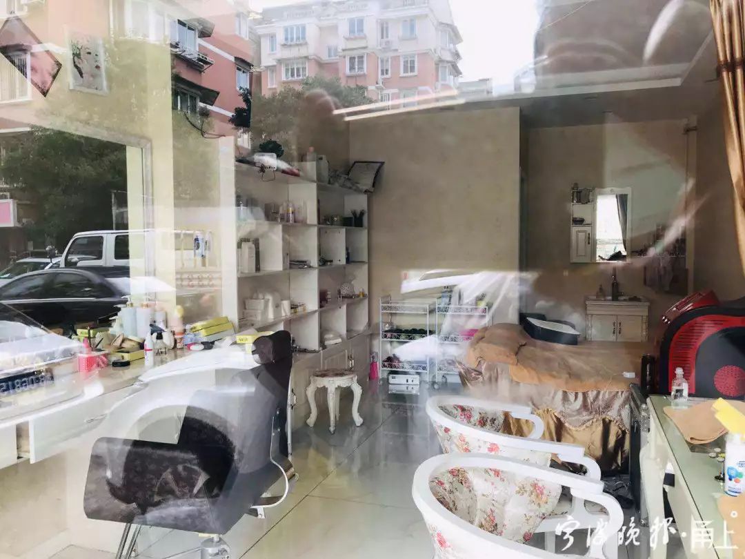 托尼老师发型减龄扎马尾,托尼老师的发型短发怎么扎