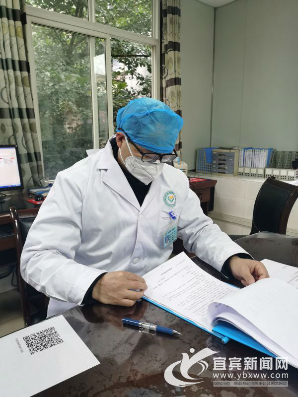 党员带头当先锋疫情防控作表率,疫情防控重于天党员先锋冲在前