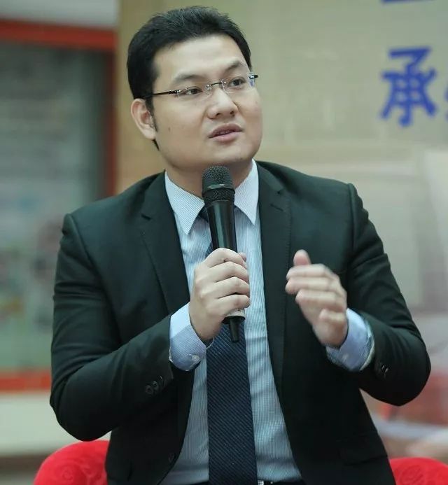 凝望每一双眼，胜利终将来到身边！|文艺佛山，共同战“疫”