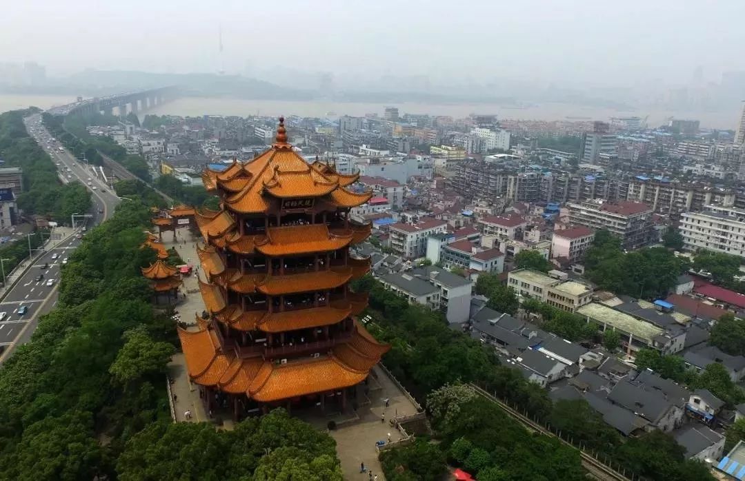瑞雪随东去雨水送春归,风雨送春归歌曲原唱