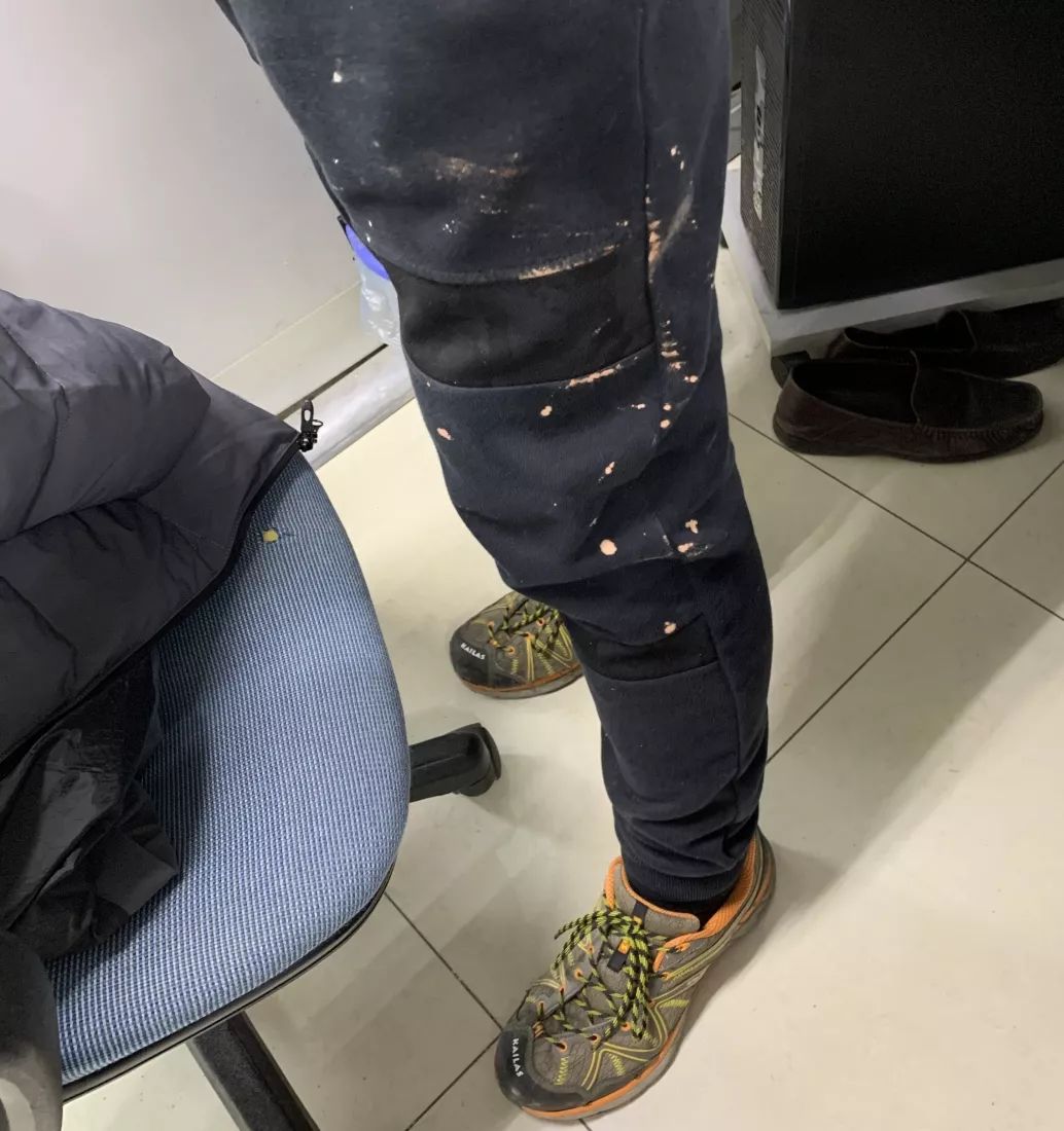 疫情期间坚守岗位邮政,坚守一线的邮政人