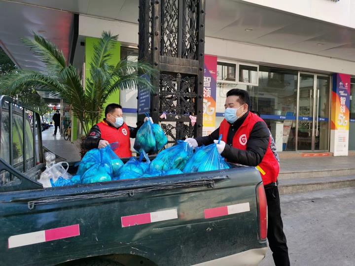 平价菜进镇街,平价菜进小区不打烊