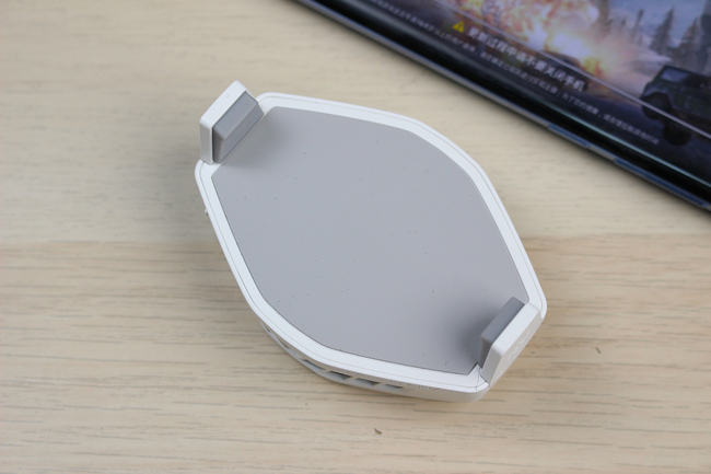 一分钟降到0℃小米冰封散热背夹体验