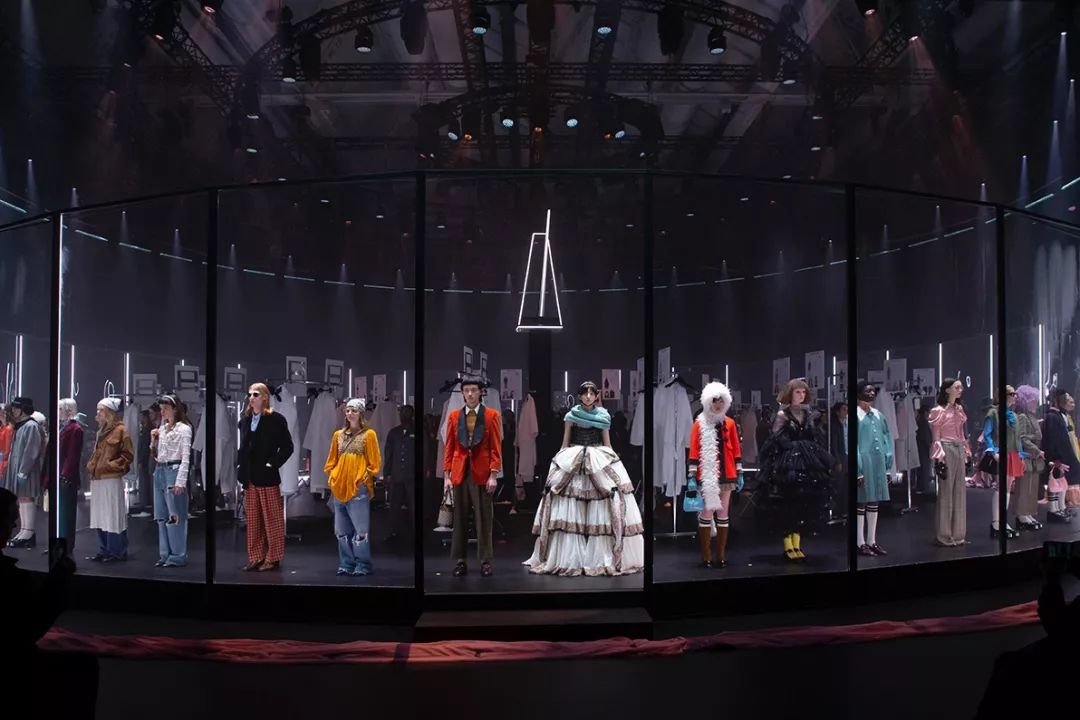 看gucci展穿搭,gucci大秀的衣服