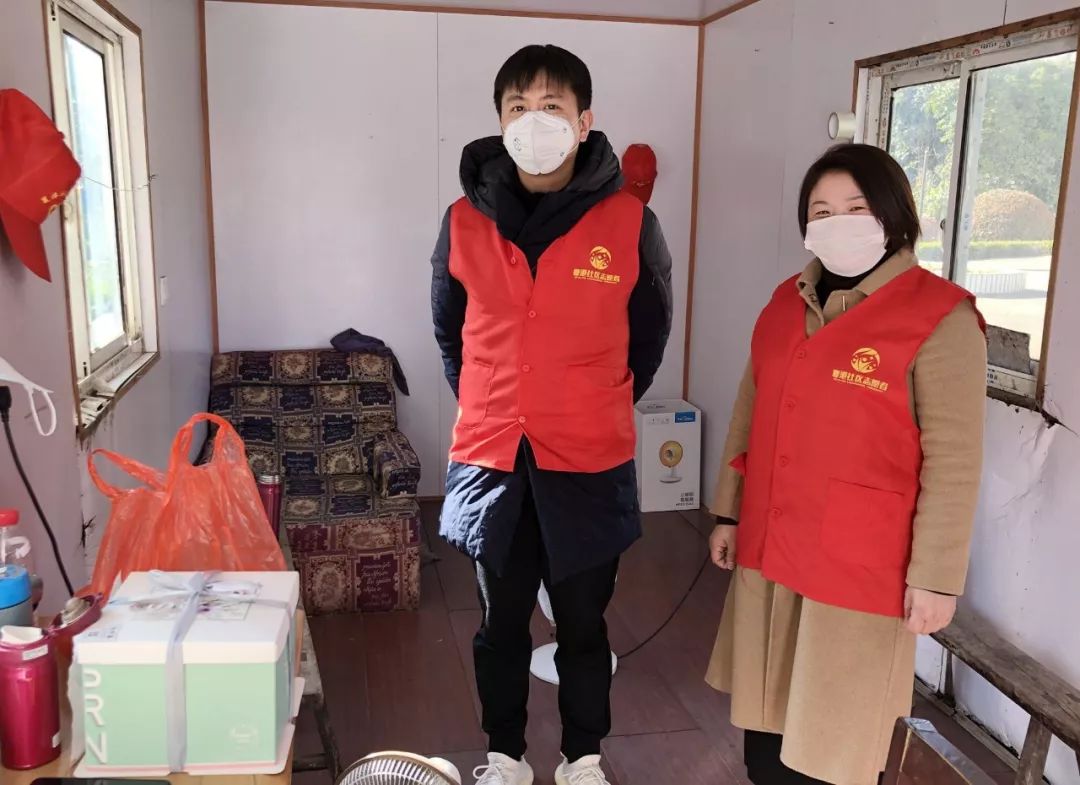 以爱之名齐心战疫,以爱为名为抗疫加油