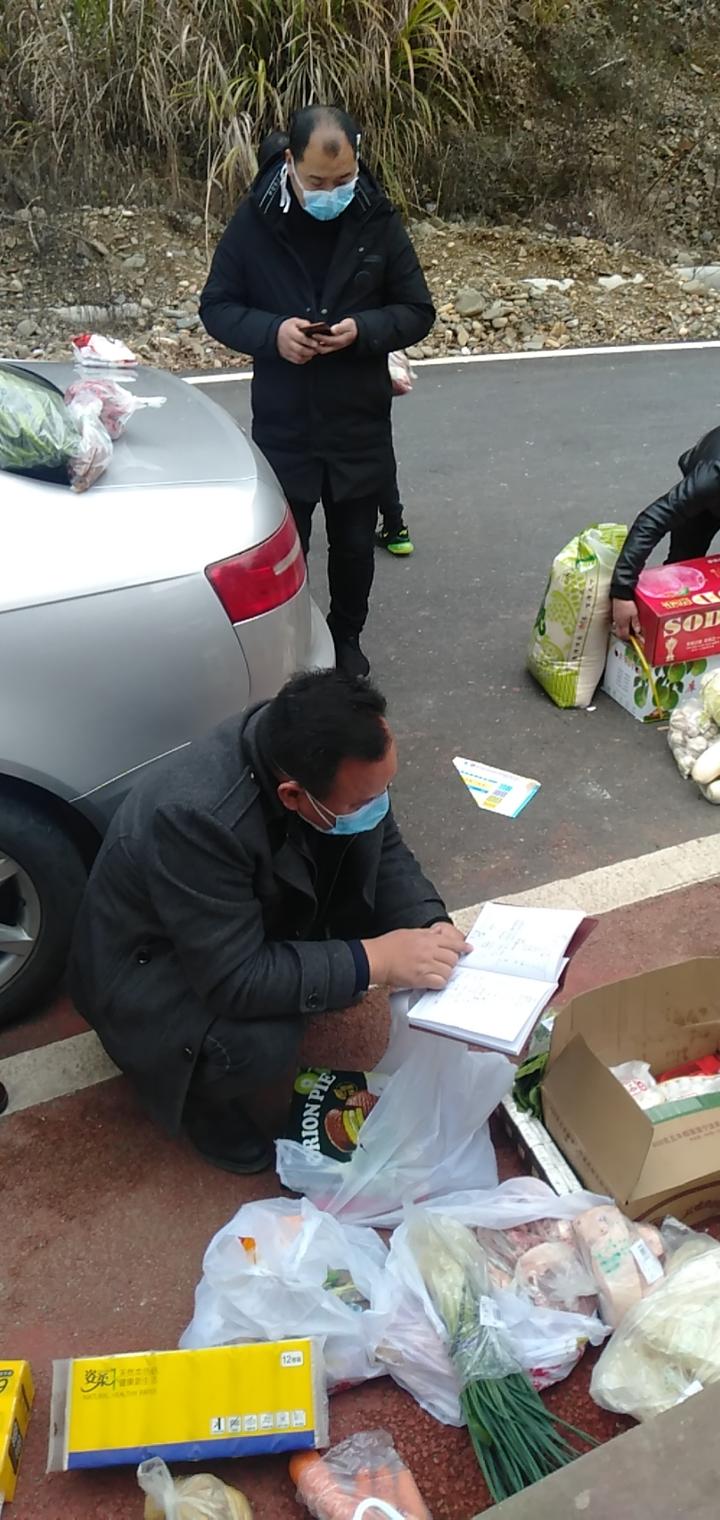 从深圳回来的老板，为何在衢州山村当起了免费代购员？